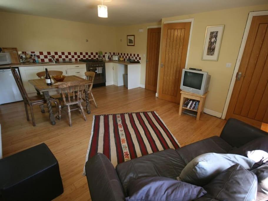 The Tree House Apartment Whitby